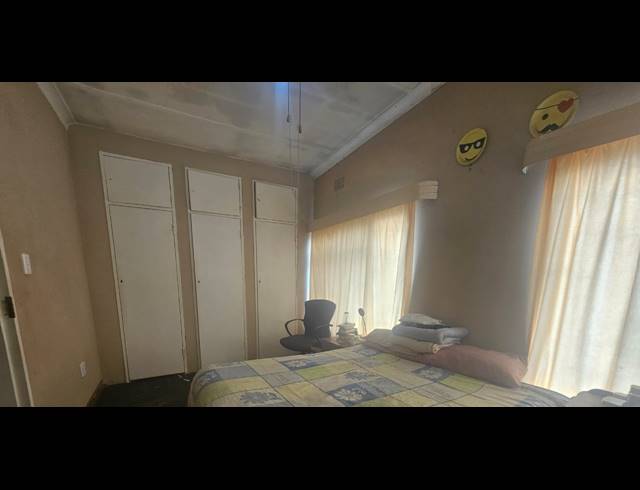 2 BEDROOM HOUSE FOR SALE IN RENSBURG